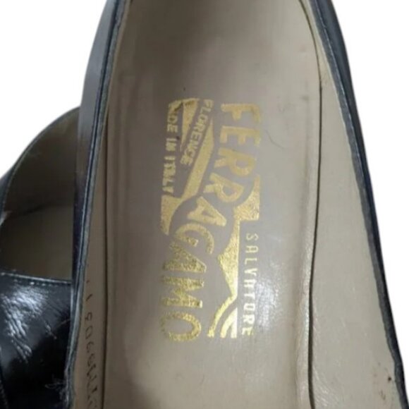 Salvatore Ferragamo black Circa patent cap-toe shoes size 6 - Picture 7 of 8